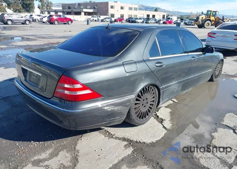 2002 Mercedes-Benz S 500 z USA, uszkodzony, nr VIN WDBNG75J42A309252